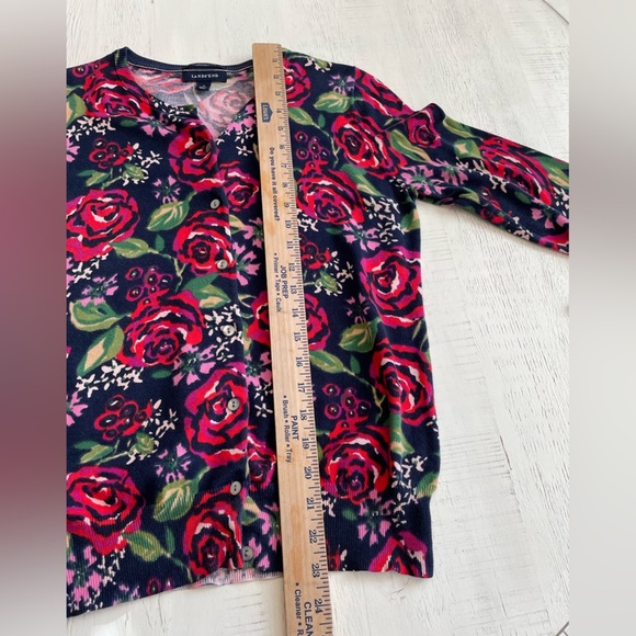 Lands End Sz S 6-8 NavyFloral Button Front Cardigan EUC - Picture 5 of 6
